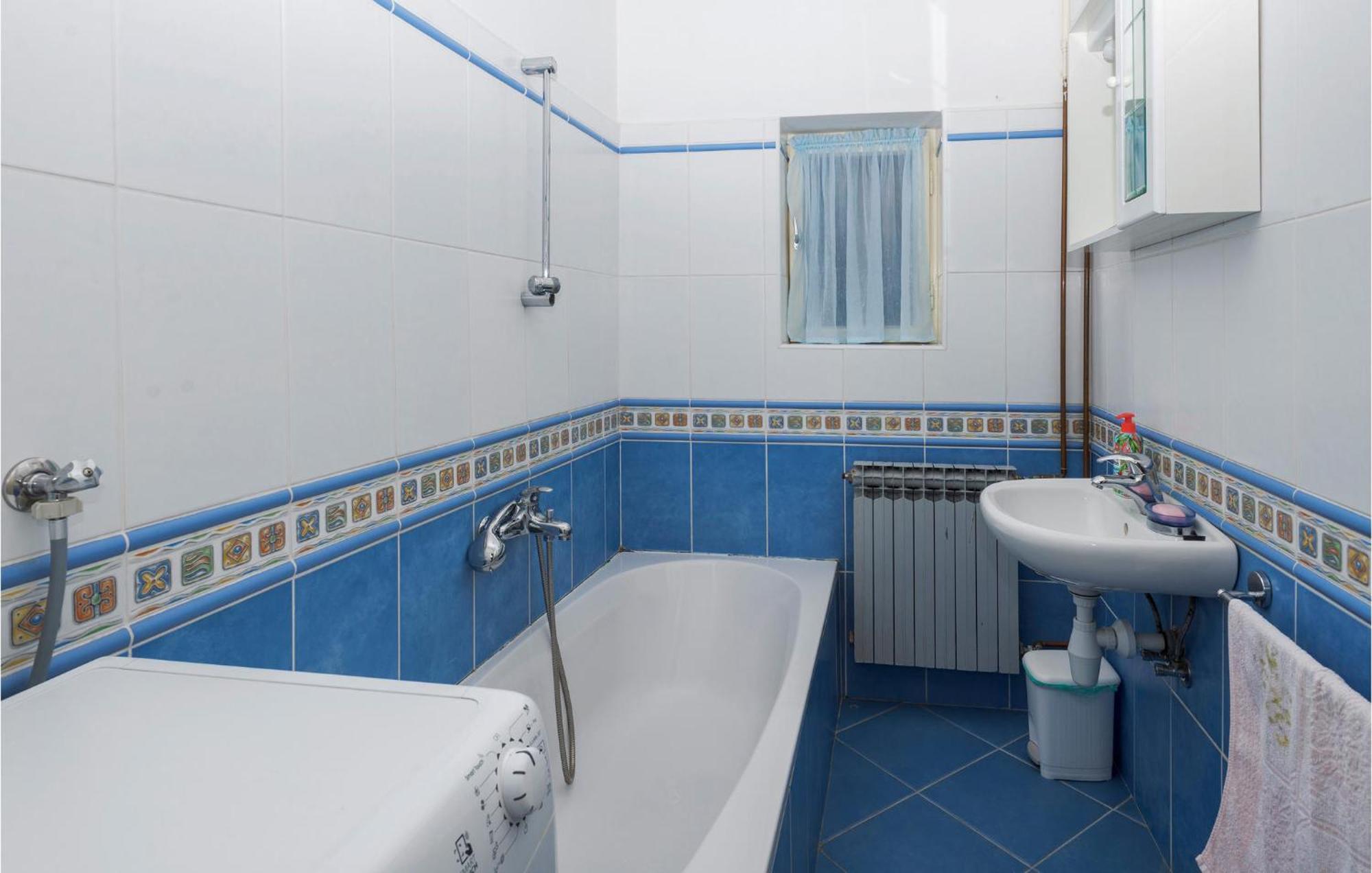 3 Bedroom Beautiful Apartment In Senj Senj  Exterior foto