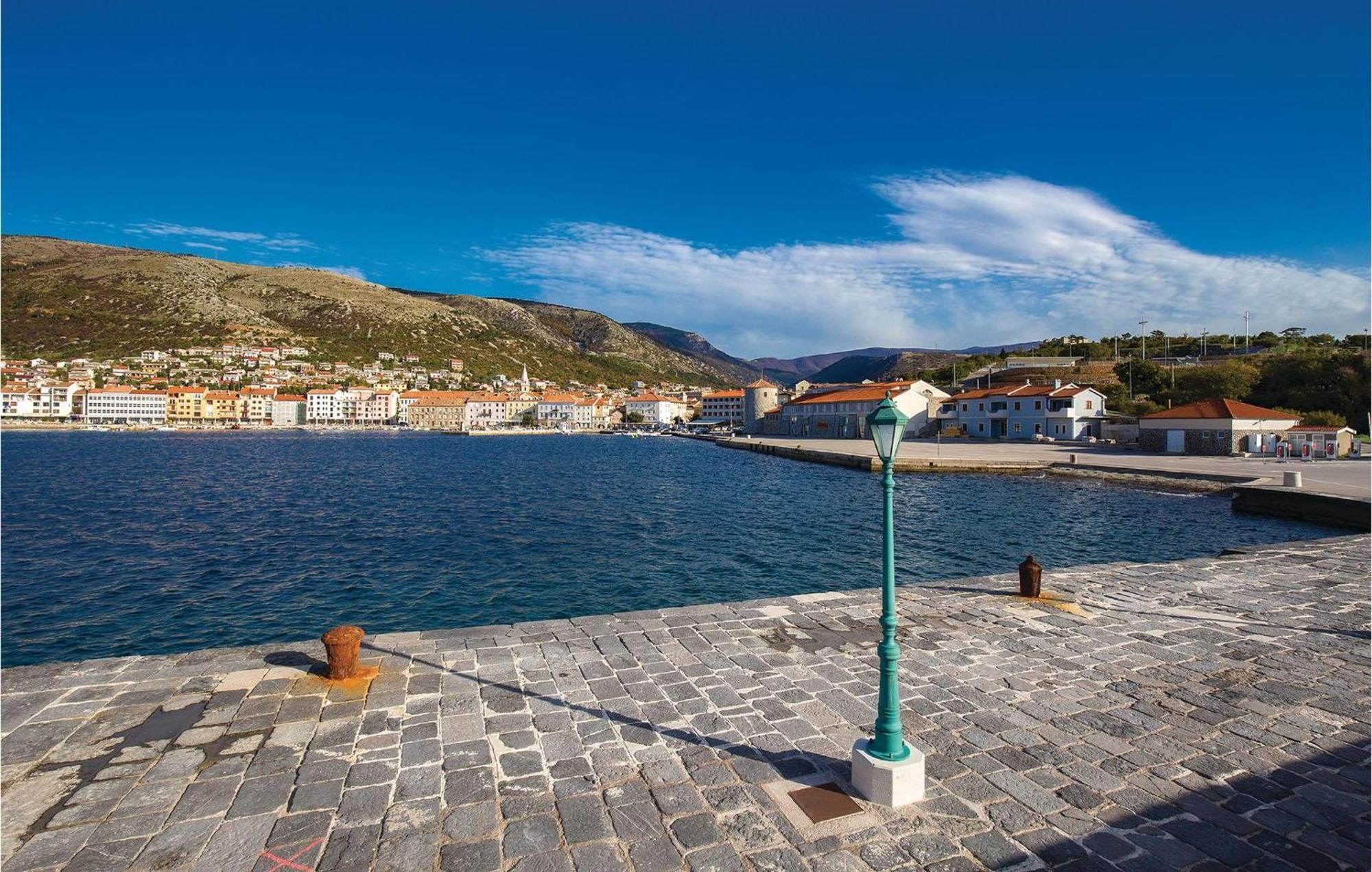 3 Bedroom Beautiful Apartment In Senj Senj  Exterior foto